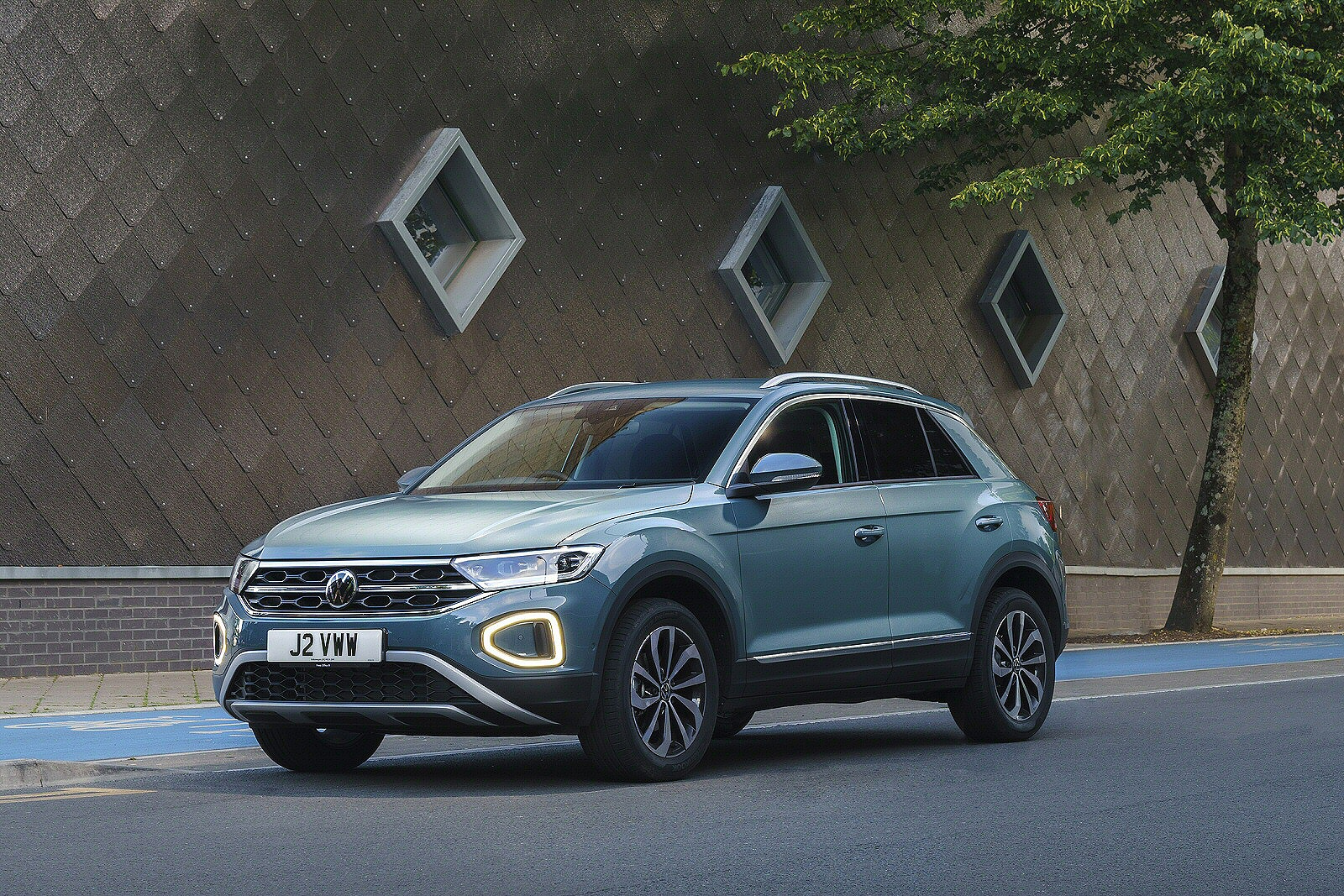 Used Volkswagen T-Roc (2022 - 2025) + Guide - Image 1