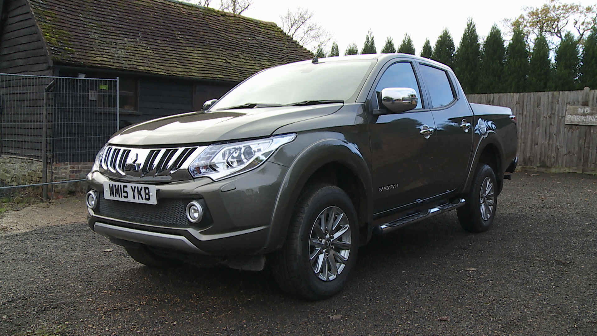 MITSUBISHI L200 SPECIAL EDITIONS Electric Lease