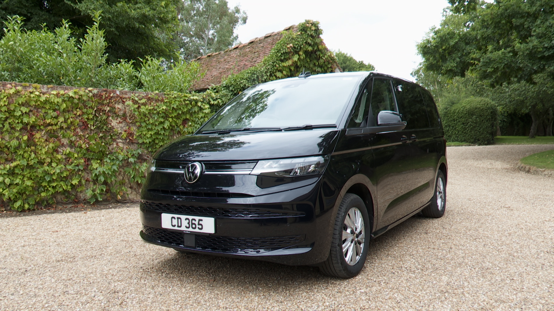 Volkswagen MULTIVAN ESTATE Electric Lease