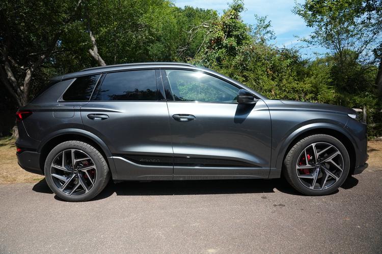 AUDI Q6 E-TRON ESTATE SPECIAL EDITIONS 360kW SQ6 Quattro 100kWh Edition 1 5dr Auto