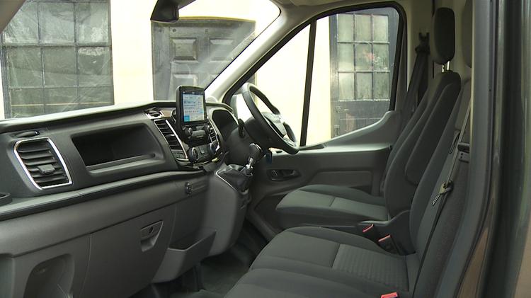 FORD TRANSIT 460 L4 MINIBUS DIESEL RWD 2.0 EcoBlue 165ps H3 18 Seater Leader [Nav]