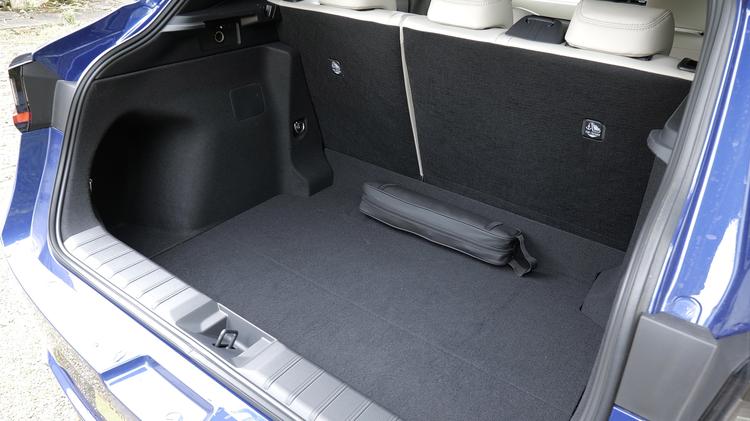 LEXUS LBX HATCHBACK 1.5 Premium 5dr E-CVT