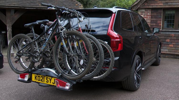 VOLVO XC90 ESTATE 2.0 T8 PHEV Plus Edition Dark 5dr AWD Geartronic