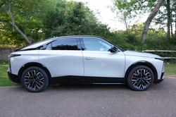 DS No8 ESTATE SPECIAL EDITION 206kW Jules Verne 97kWh Long Range 5dr Auto