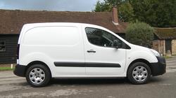 PEUGEOT PARTNER L1 ELECTRIC 636 SE 67 Van Auto