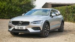 VOLVO V60 SPORTSWAGON 2.0 B5P Cross Country Plus 5dr AWD Auto